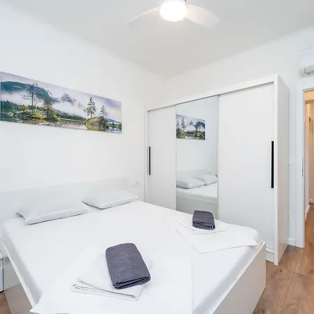 Stayinnin 3-bed - Close To * Nin